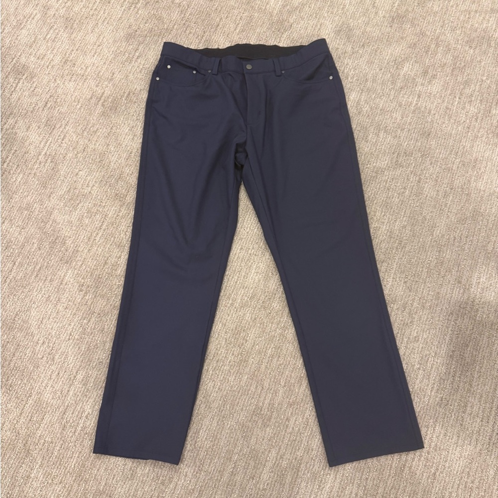 NWOT - Greg Norman Casual Performance Pants 36x30 Navy